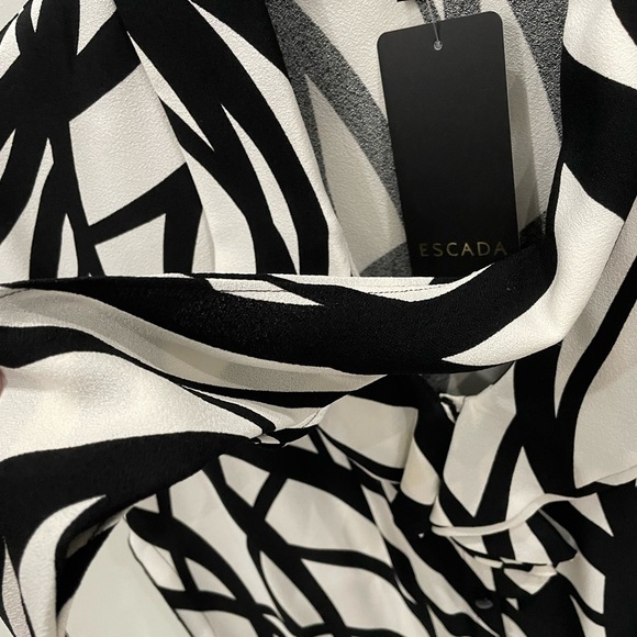 Escada Geometric Blouse NWT - Picture 7 of 9